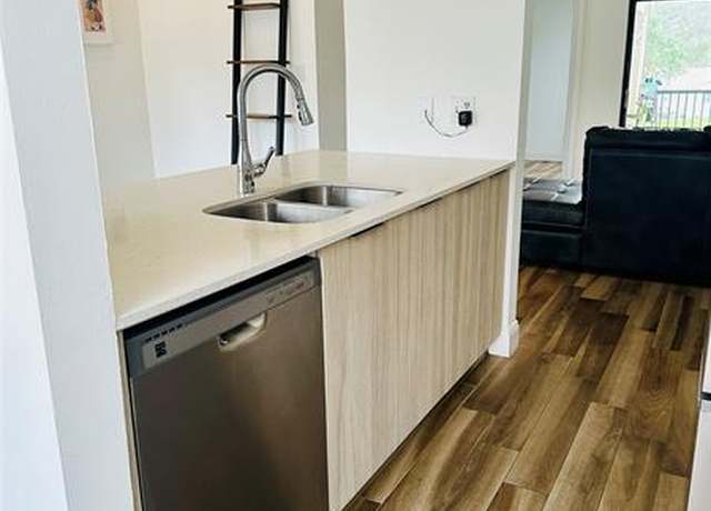 Property at 8142 NW 17th Mnr Unit VA2R, Plantation, FL 33322, 1 bed, 1 bath