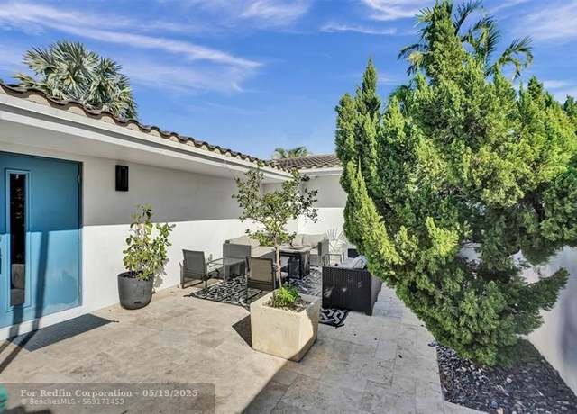 Property at 2725 NE 26th Ave, Fort Lauderdale, FL 33306, 3 beds, 2 baths
