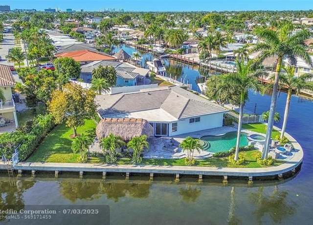 Property at 431 SE 9 Ave, Pompano Beach, FL 33060, 3 beds, 2 baths