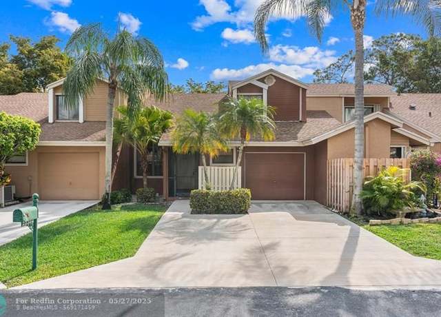 Property at 22384 Thousand Pines Ln, Boca Raton, FL 33428, 3 beds, 2.5 baths