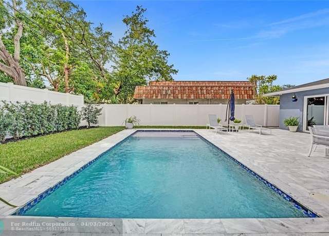 Property at 1280 NE 40th St, Oakland Park, FL 33334, 4 beds, 2 baths
