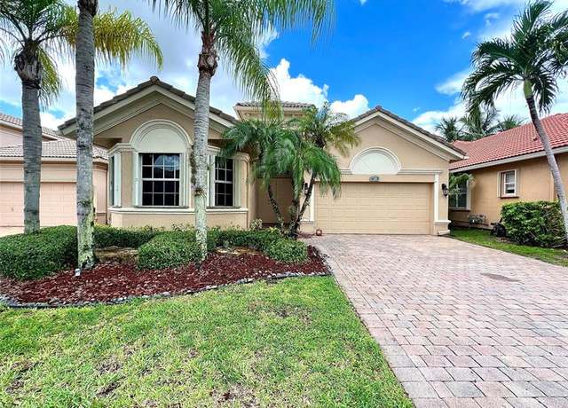 Property at 7200 Veneto Dr, Boynton Beach, FL 33437, 3 beds, 2.5 baths