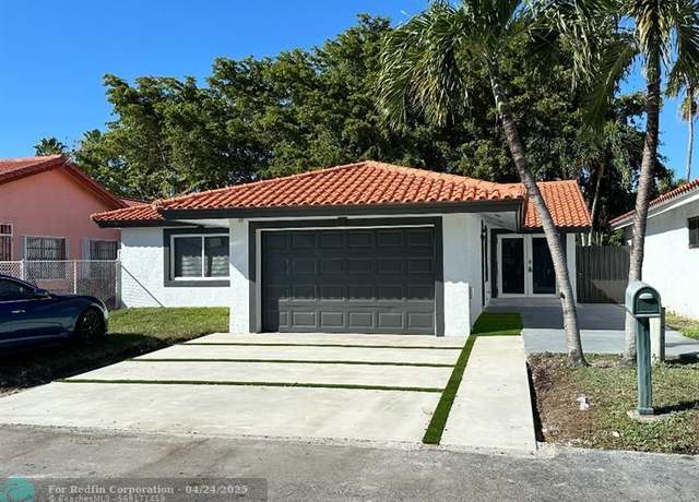 Property at 1220 SW 136th Pl, Miami, FL 33184, 4 beds, 2 baths