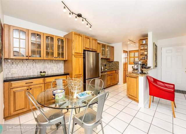 Property at 677 Trace Cir #102, Deerfield Beach, FL 33441, 2 beds, 2 baths