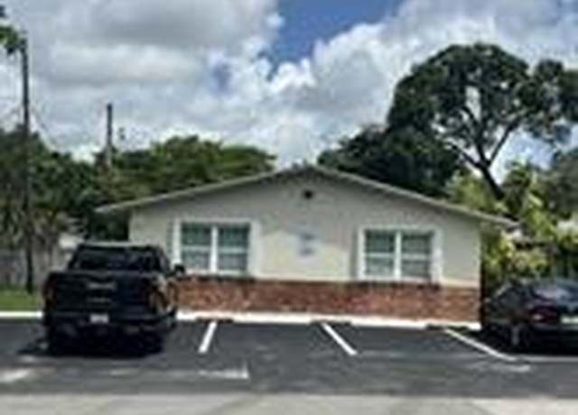 Property at 1851 SW 25th St, Fort Lauderdale, FL 33315, 6 beds, 5 baths
