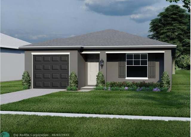Property at 424 Douglas Ct, Fort Pierce, FL 34950, 3 beds, 2 baths
