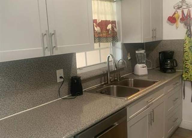 Property at 7450 Freedom St, Hollywood, FL 33024, 3 beds, 2 baths