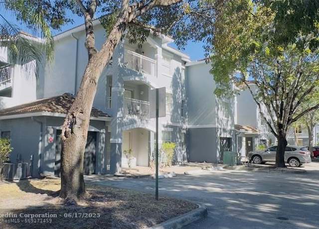 Property at 9625 NW 1st Ct Unit 11-306, Pembroke Pines, FL 33024, 3 beds, 2 baths