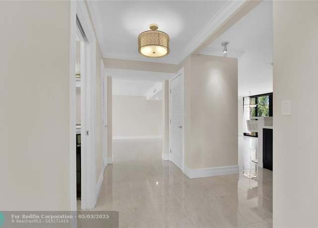 Property at 250 E Royal Palm Rd Unit 2A, Boca Raton, FL 33432, 3 beds, 2.5 baths