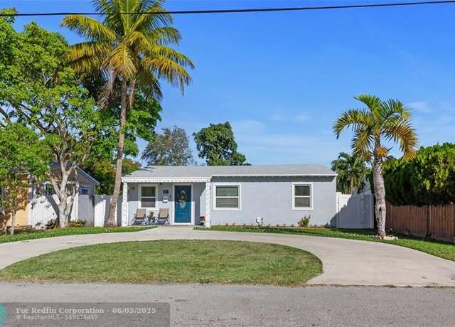 Property at 2431 Grant St, Hollywood, FL 33020, 3 beds, 2 baths