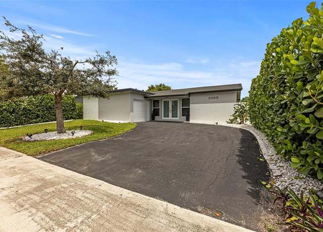 Property at 2000 NW 94th Way, Sunrise, FL 33322, 3 beds, 2 baths