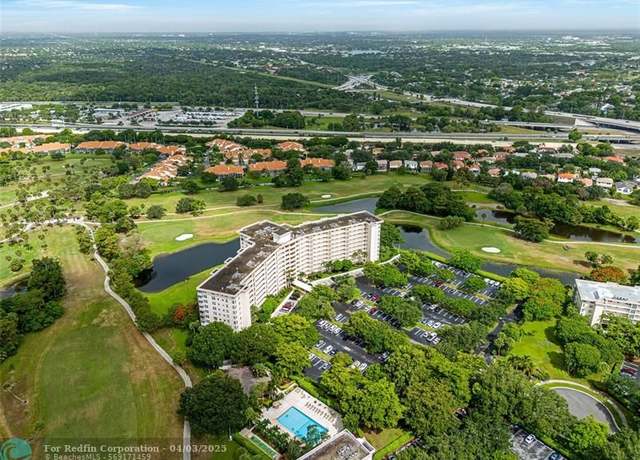 Property at 3507 Oaks Way #310, Pompano Beach, FL 33069, 3 beds, 2.5 baths