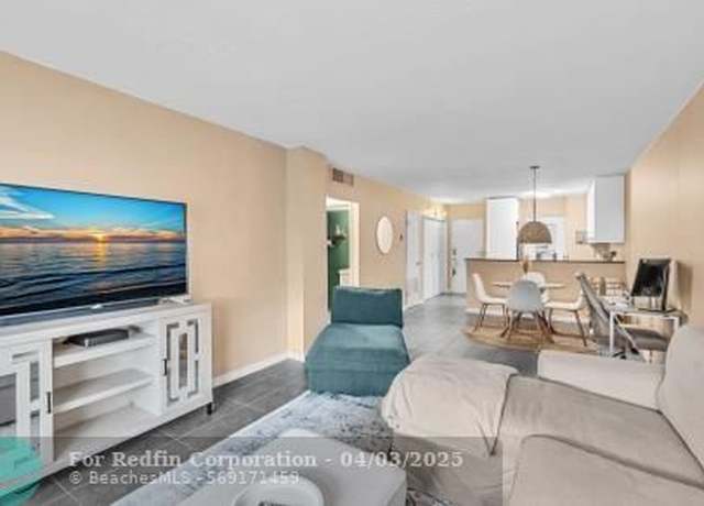 Property at 2555 NE 11th St #610, Fort Lauderdale, FL 33304, 1 bed, 1 bath