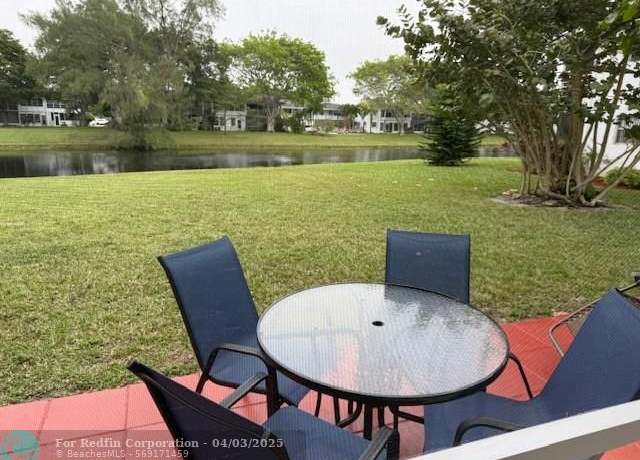 Property at 8 Tilford A #8, Deerfield Beach, FL 33442, 2 beds, 1.5 baths