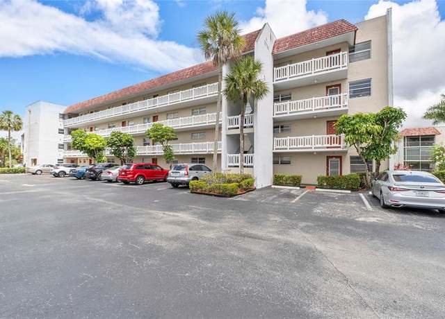 Property at 3776 Inverrary Blvd Unit 109 R, Lauderhill, FL 33319, 2 beds, 2 baths