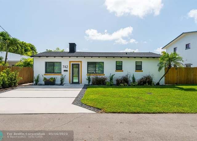 Property at 742 NE 17th Ave, Fort Lauderdale, FL 33304, 2 beds, 2 baths