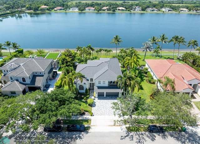 Property at 15546 SW 17th St, Davie, FL 33326, 5 beds, 3.5 baths