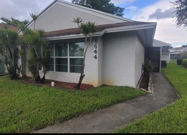 Property at 8644 Bridle Path Ct #200, Davie, FL 33328, 3 beds, 2 baths