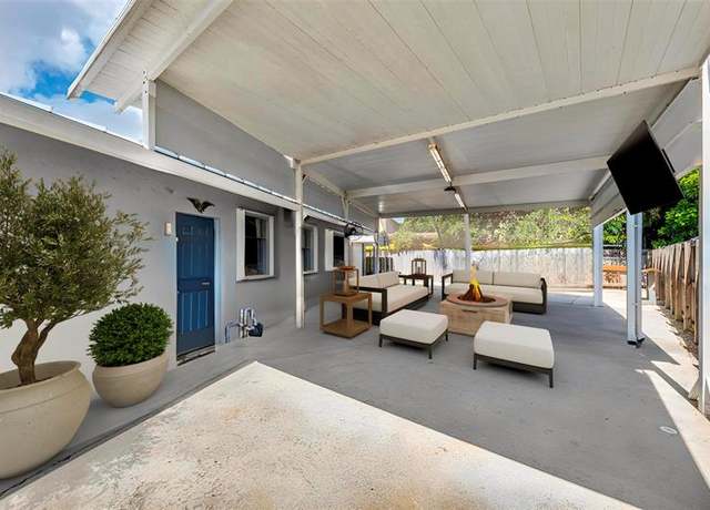Property at 2817 NE 10th Ave, Wilton Manors, FL 33334, 3 beds, 2.5 baths