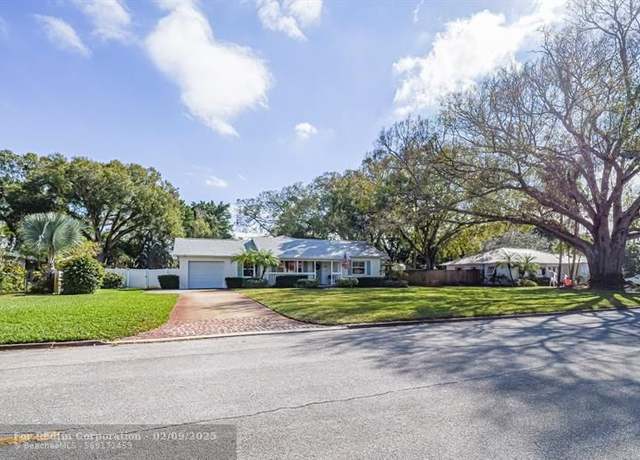 Property at 2180 Seville Ave, Vero Beach, FL 32960, 3 beds, 2 baths