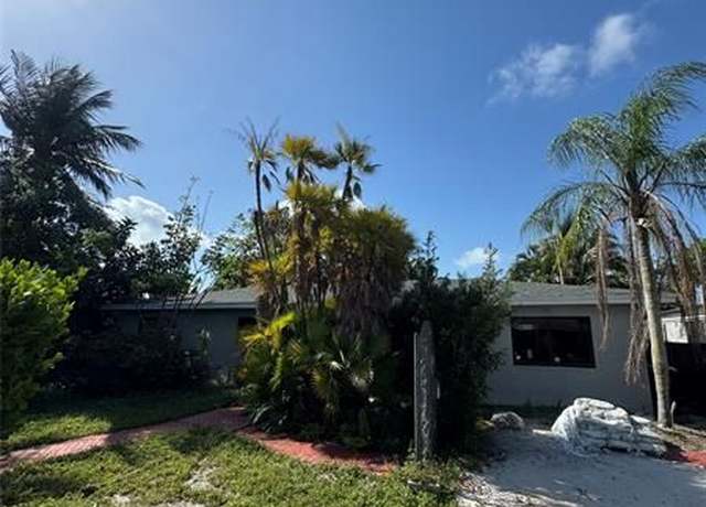 Property at 812 NE 17th Ct, Fort Lauderdale, FL 33305, 3 beds, 3 baths