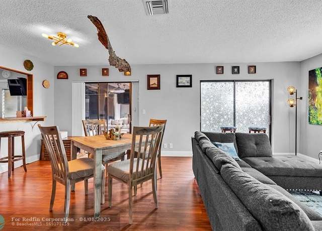Property at 14745 Wildflower Ln, Delray Beach, FL 33446, 2 beds, 2 baths