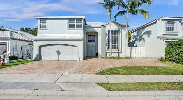 Photo of 10351 SW 9th Ln, Pembroke Pines, FL 33025