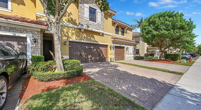 Photo of 9593 S Town Parc Cir S #9593, Parkland, FL 33076