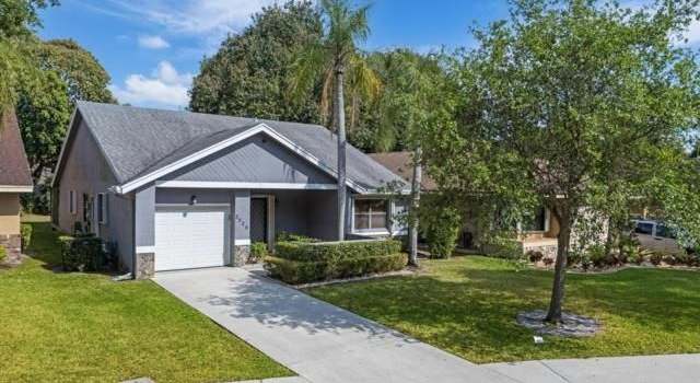 Photo of 2520 Calamondin Cir, Coconut Creek, FL 33063