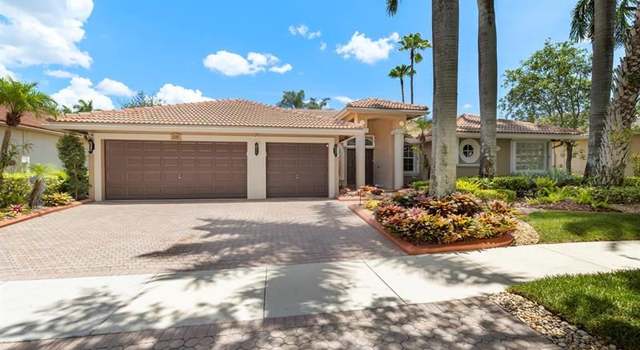 Property at 3707 Oak Ridge Cir, Weston, FL 33331, 5 beds, 3 baths