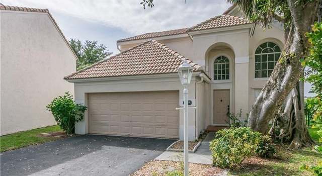 Property at 7722 Hibiscus Ln, Coral Springs, FL 33065, 3 beds, 2.5 baths
