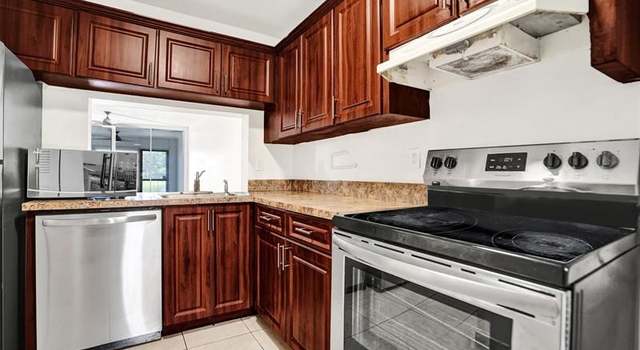 Photo of 9440 Poinciana Pl #101, Davie, FL 33324