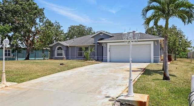 Photo of 471 SW Doreen St, Port Saint Lucie, FL 34983