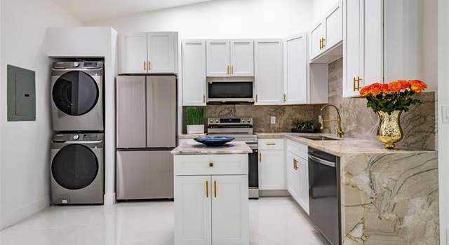 Photo of 700 NW 47th St #700, Deerfield Beach, FL 33064