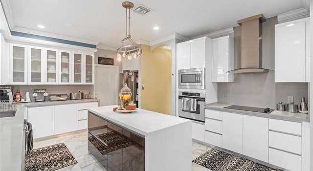 Photo of 1000 SW 191st Ave, Pembroke Pines, FL 33029