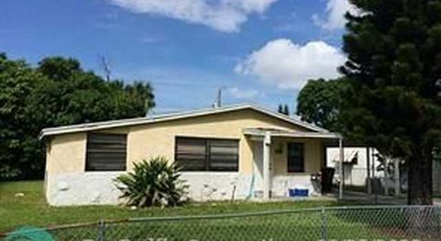 Photo of 1051 NW 25th Way, Fort Lauderdale, FL 33311