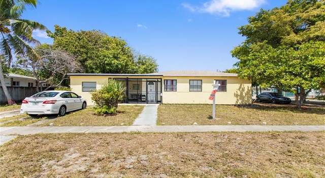 Photo of 631 NE 171st St, Miami, FL 33162