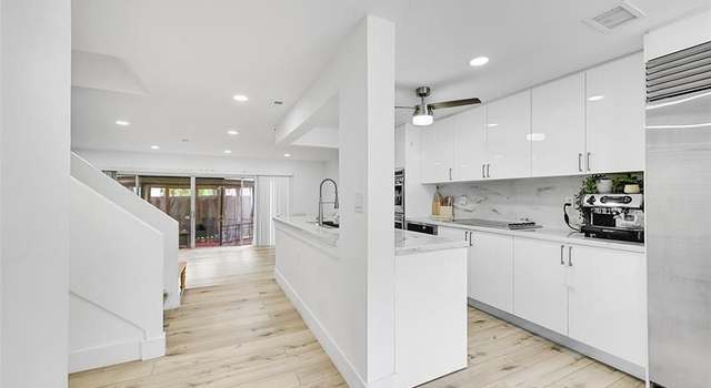 Photo of 8197 NW 8th Mnr #2, Plantation, FL 33324