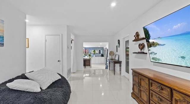 Photo of 2717 NW 7th Ave, Wilton Manors, FL 33311