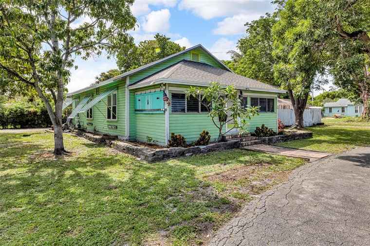 Photo of 803 NE 3rd Ave Pompano Beach, FL 33060