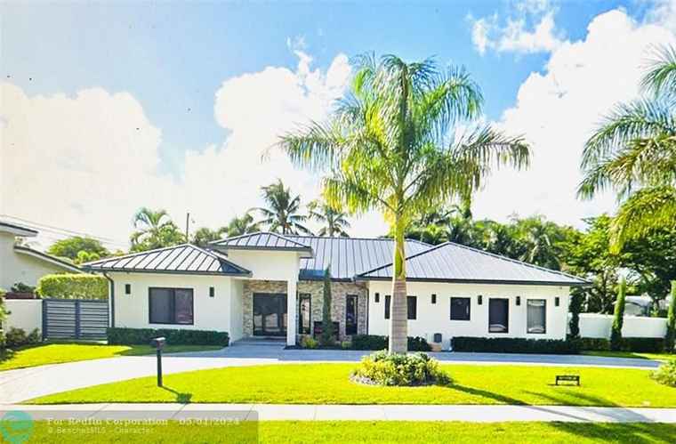 Photo of 2525 Bayview Dr Fort Lauderdale, FL 33305