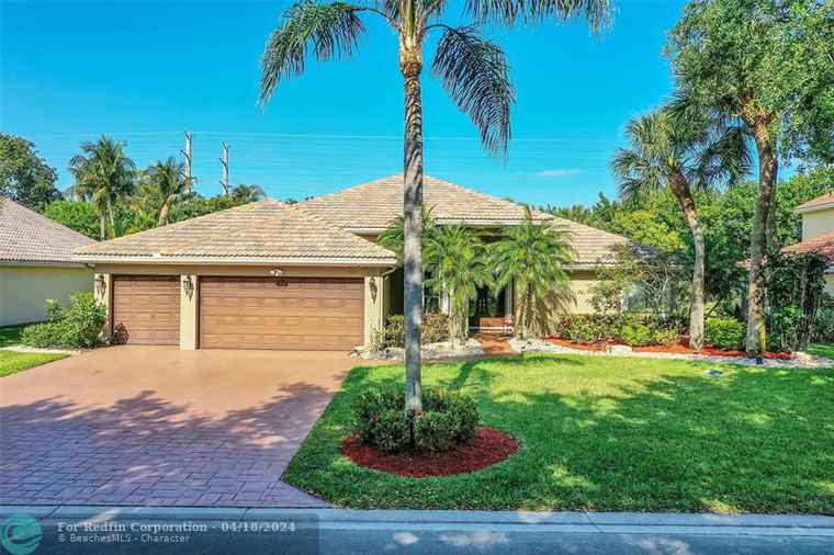Photo of 7325 NW 68th Way Parkland, FL 33067