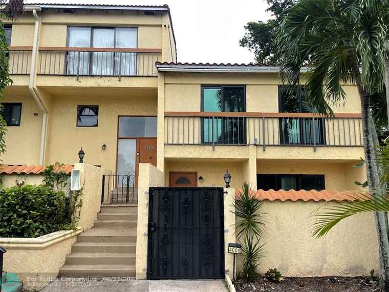 Photo of 4000 Del Rio Way Fort Lauderdale, FL 33351