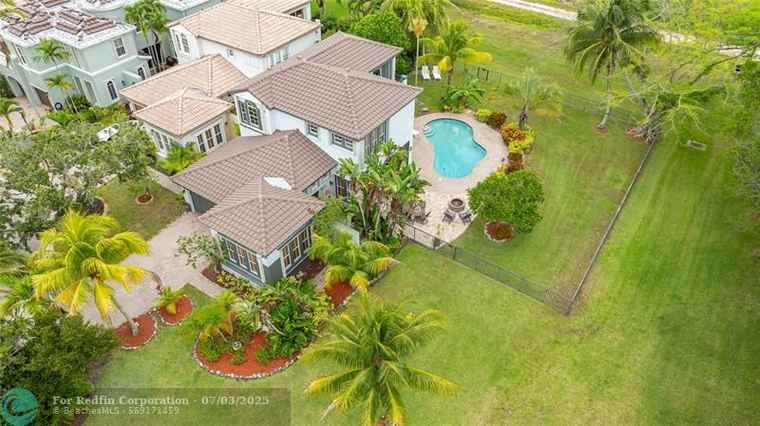 Photo of 6789 NW 128th Way Parkland, FL 33076