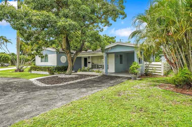 Photo of 2600 Bahama Dr Miramar, FL 33023