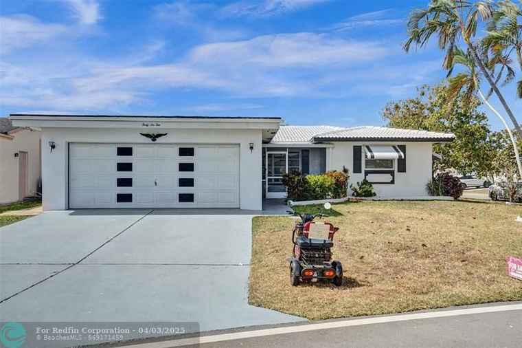 Photo of 4610 Highland Dr Tamarac, FL 33319