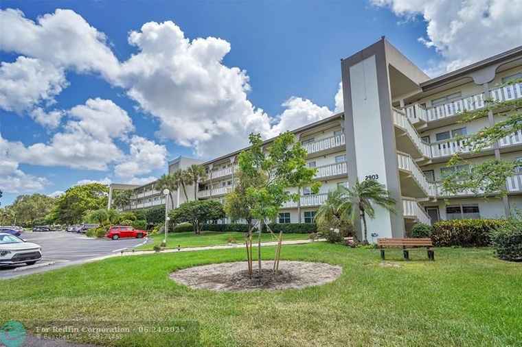 Photo of 2903 Victoria Cir Unit C2 Coconut Creek, FL 33066