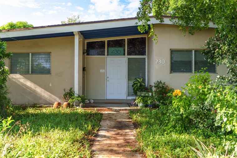 Photo of 230 NE 42nd Ct Deerfield Beach, FL 33064