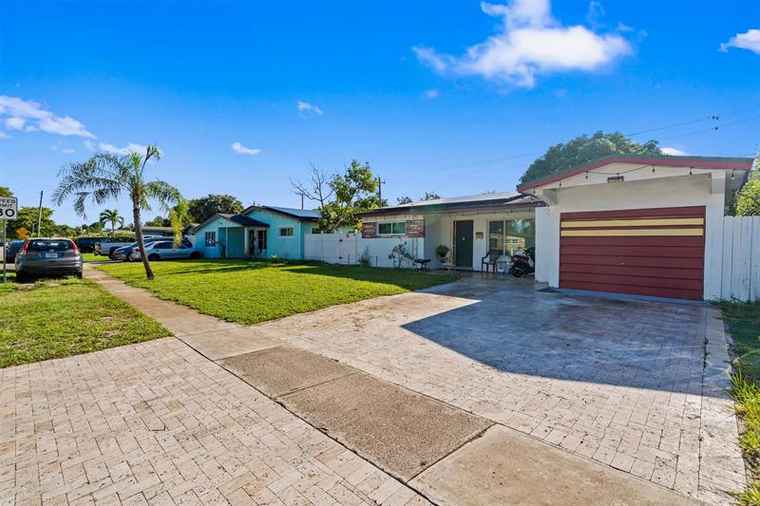 Photo of 3301 N 66th Ave Hollywood, FL 33024