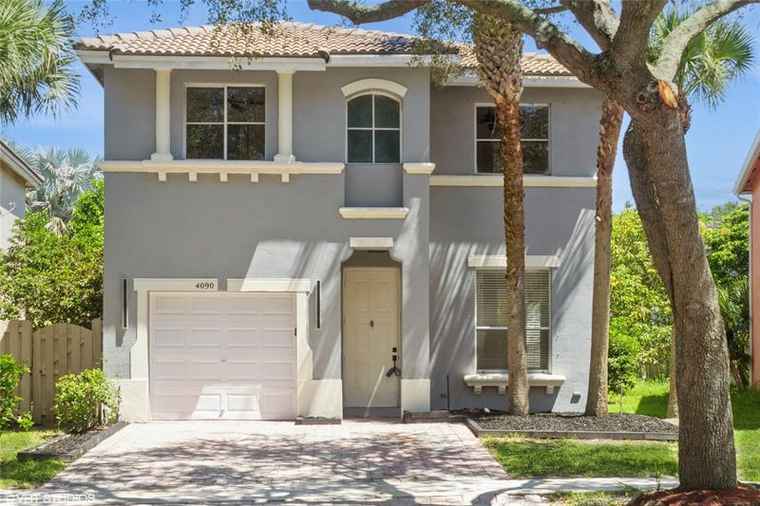 Photo of 4090 Winnipeg Way West Palm Beach, FL 33409